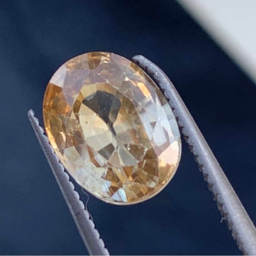 Yellow Zircon 3.11Ct Oval Cut Natural Golden Yellow Zircon - Picture 3 of 17